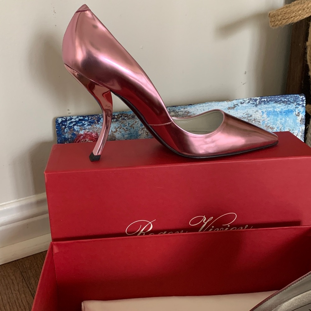 Handcrafted Leather 5ES Aurora Roger Vivier PARIS Virgule Heel Sz. 39 Dust Bag